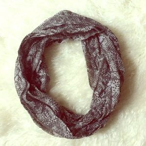 NWOT Gray Snakeskin Infinity Scarf